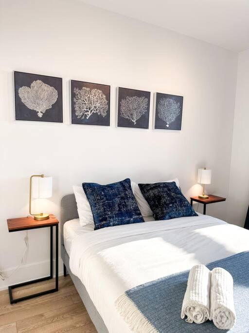 Elegant Suites - City Views, Lake View, Free Parking Toronto Exteriér fotografie